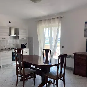 Apartamento Fco Airport Titina's House, Fiumicino